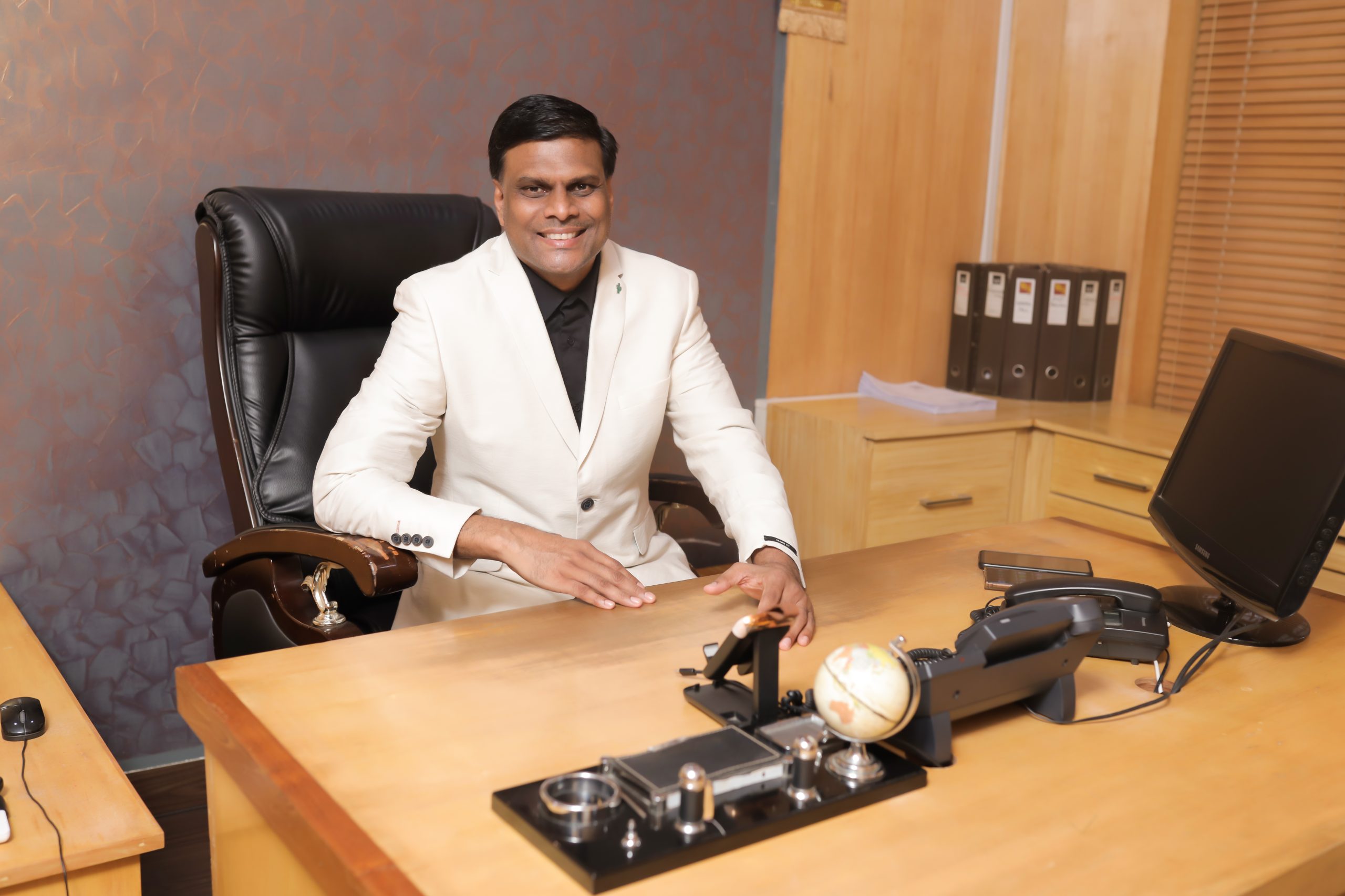 Noufal Namazco, a renowned figure in the business world, is synonymous with honesty and quality. Leading the Namazco enterprise, Noufal oversees the production of bottles and jars and pure roasted coconut oil. Additionally, his company distributes these products to various businesses in Kannur and other districts. Moreover, Noufal plays a crucial role in exporting goods such as pepper and coffee from Coorg, Karnataka. The inclusion of "Namazco" in his name holds immense significance as it represents the core essence of Noufal's life as a businessman. As the Managing Director of NABH, Noufal's expertise has been instrumental in establishing a global shopping experience in Kuthuparamba. His unwavering commitment and strong presence contribute to the success and reputation of the business.